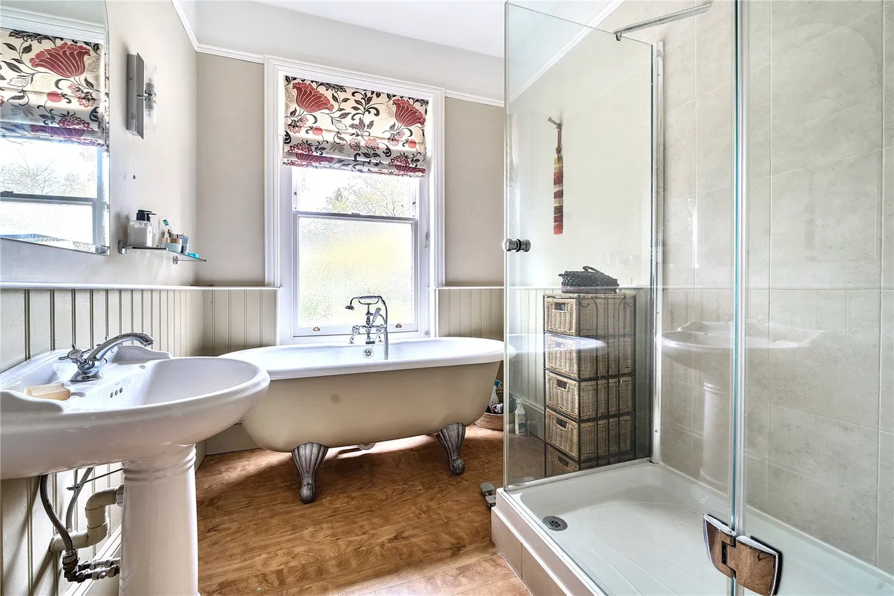 Crawley Ridge, Camberley, Surrey, GU15 2AN, photo 11