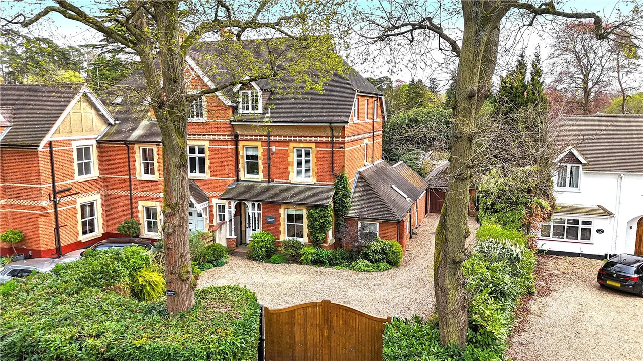 Crawley Ridge, Camberley, Surrey, GU15 2AN, photo 17