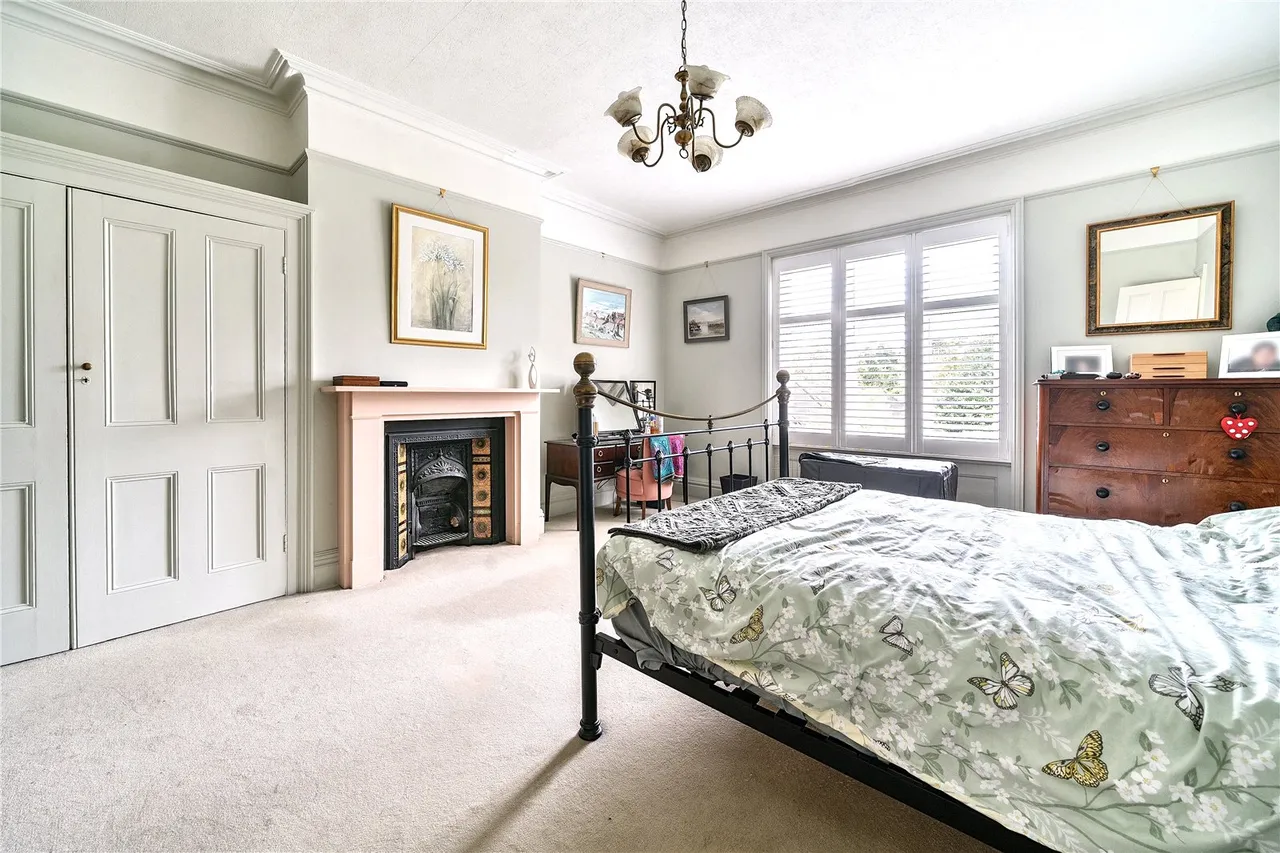 Crawley Ridge, Camberley, Surrey, GU15 2AN, photo 9