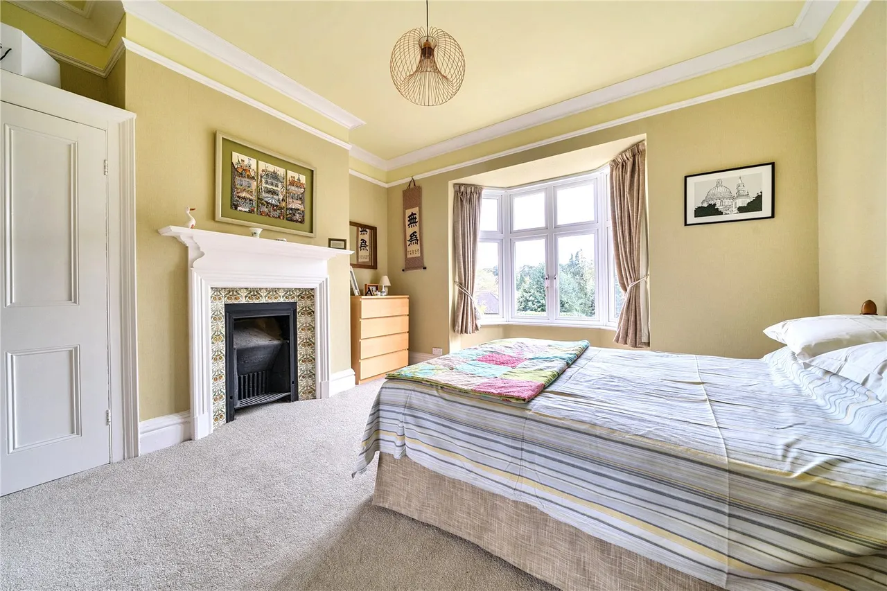 Crawley Ridge, Camberley, Surrey, GU15 2AN, photo 10