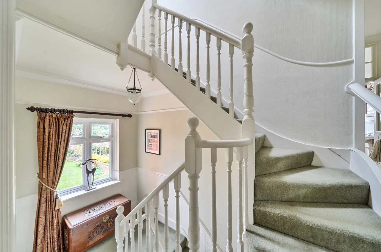 Crawley Ridge, Camberley, Surrey, GU15 2AN, photo 19