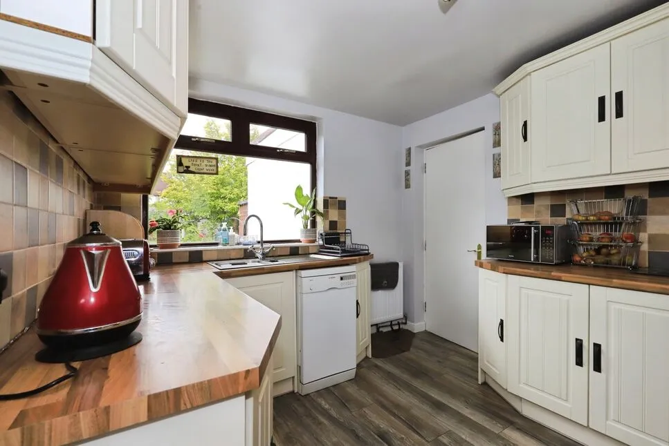 Pennhouse Avenue, Wolverhampton, West Midlands, WV4, photo 4