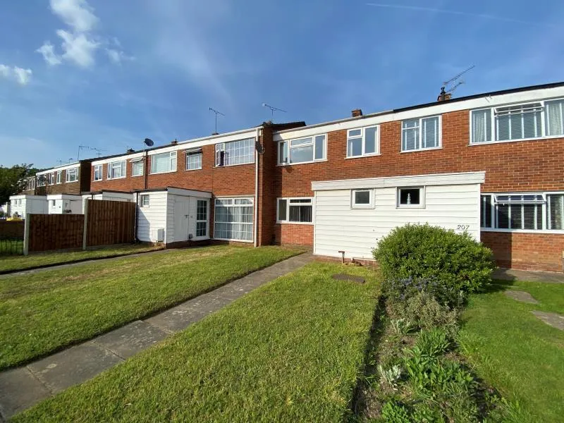 3 bed house to rent, Pinewood Park, Farnborough, GU14