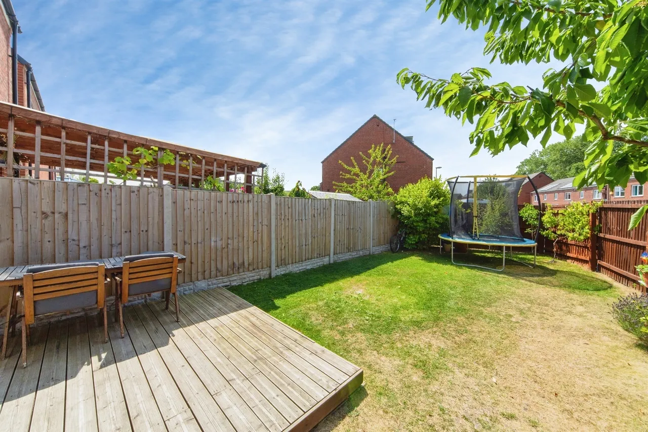 Robinson Road, Ellesmere Port, CH65, photo 19