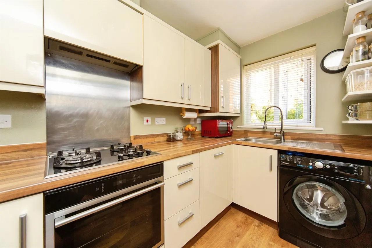 Robinson Road, Ellesmere Port, CH65, photo 7
