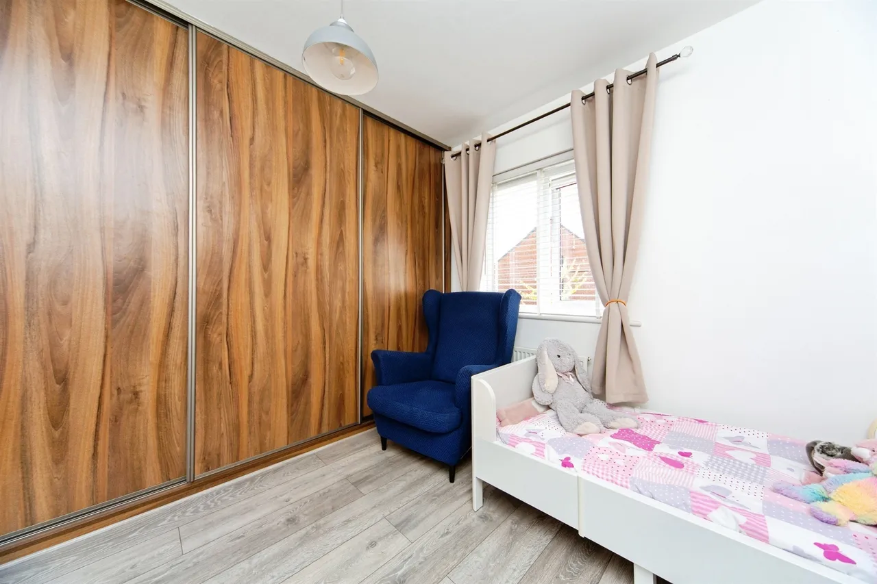 Robinson Road, Ellesmere Port, CH65, photo 16