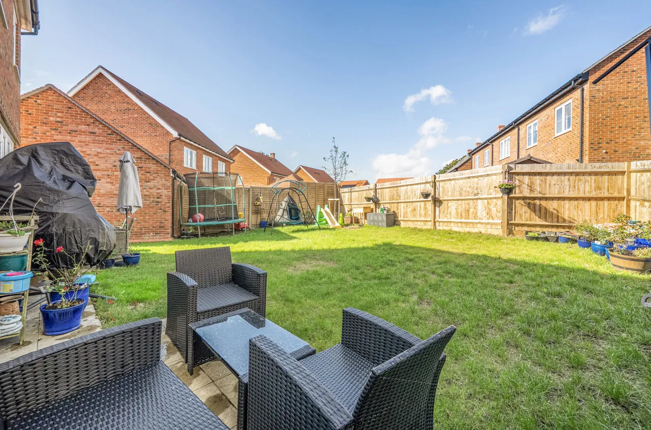 Emperor Road, Basingstoke, RG23, photo 5