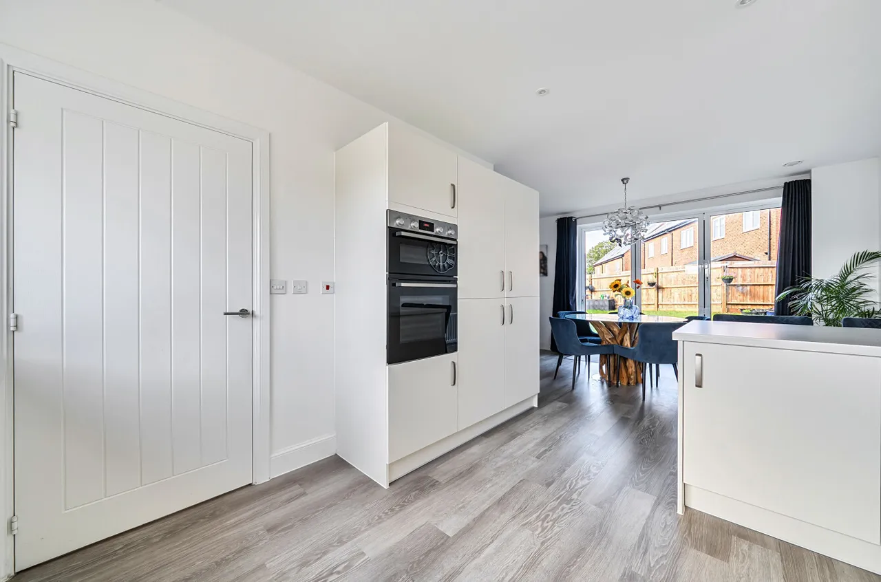 Emperor Road, Basingstoke, RG23, photo 10