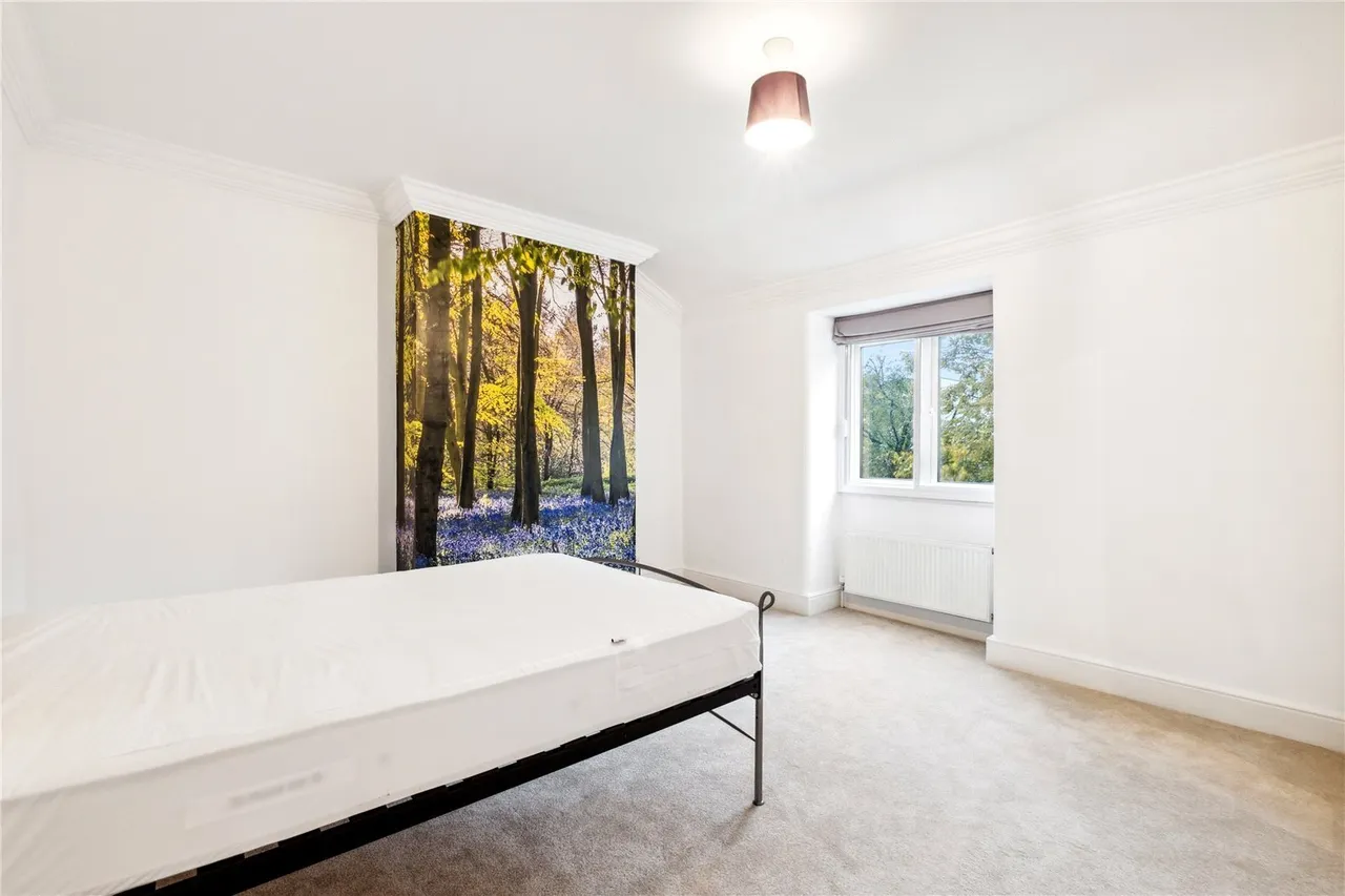 Old Oak Road, London, W3, photo 16