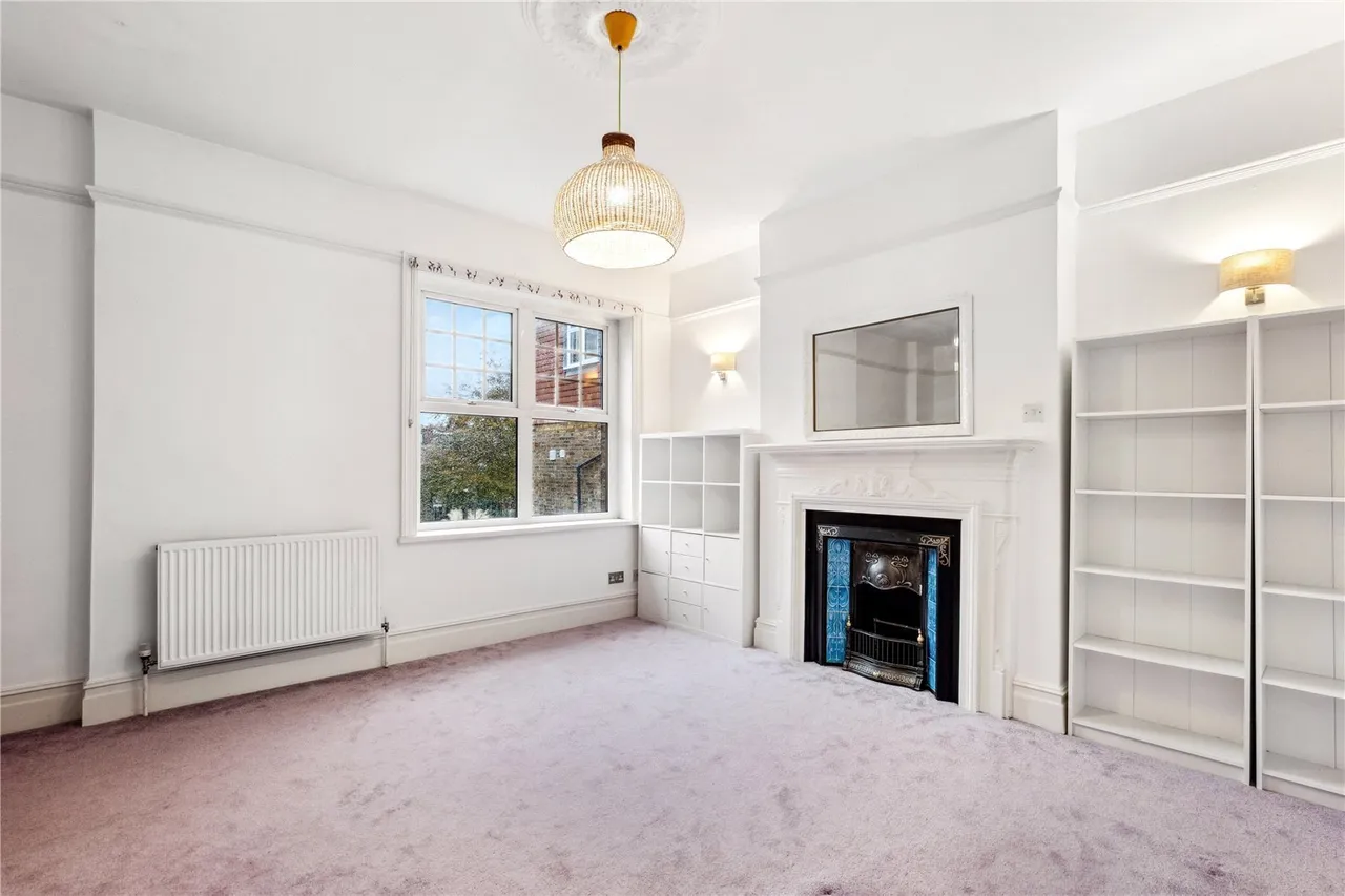 Old Oak Road, London, W3, photo 14