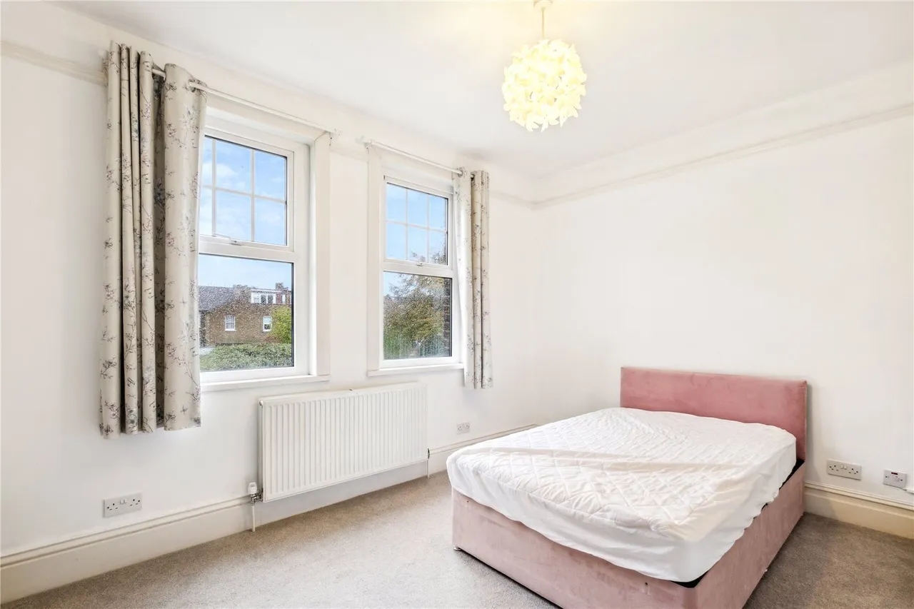 Old Oak Road, London, W3, photo 15