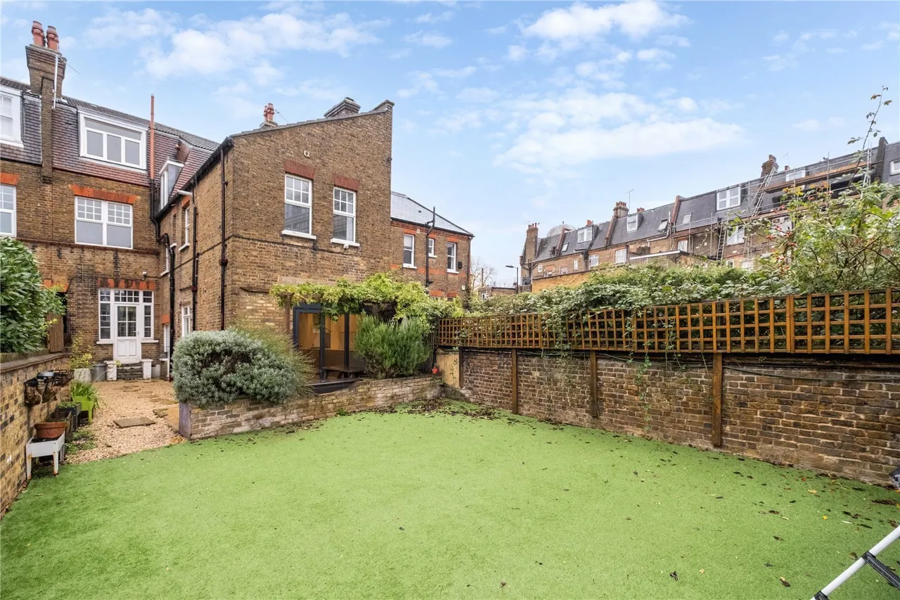 Old Oak Road, London, W3, photo 6