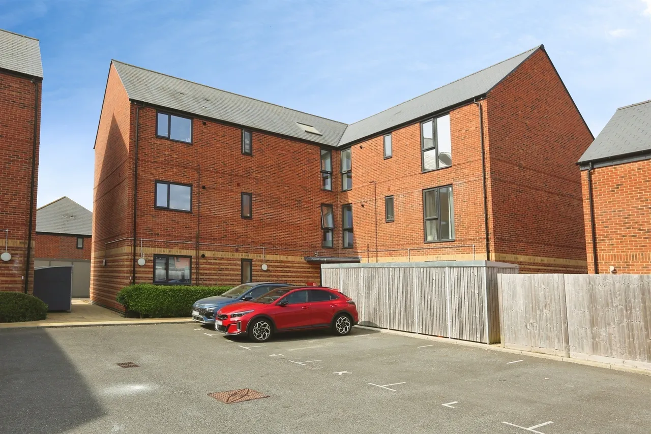Argus Road, Lee-On-The-Solent, PO13, photo 11