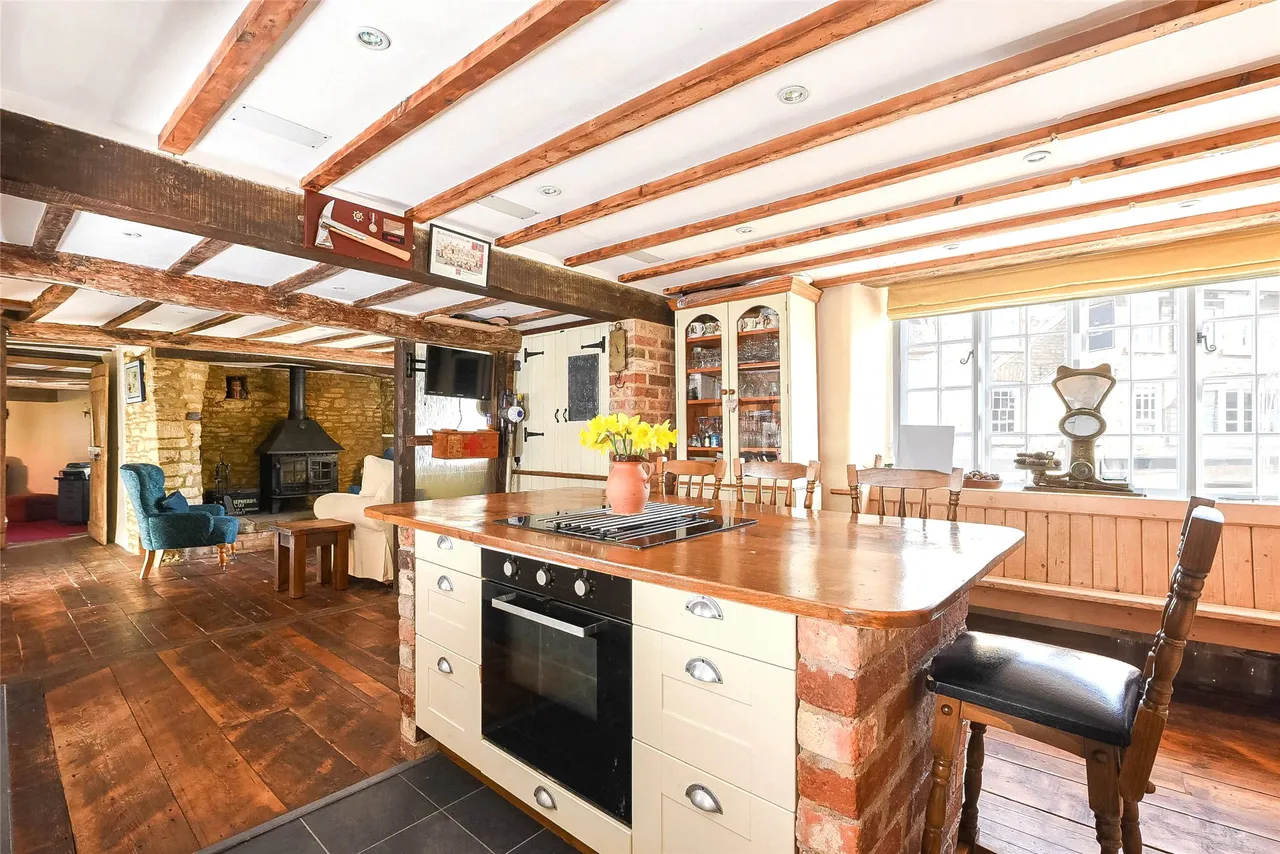 High Street, Harrold, MK43, photo 12