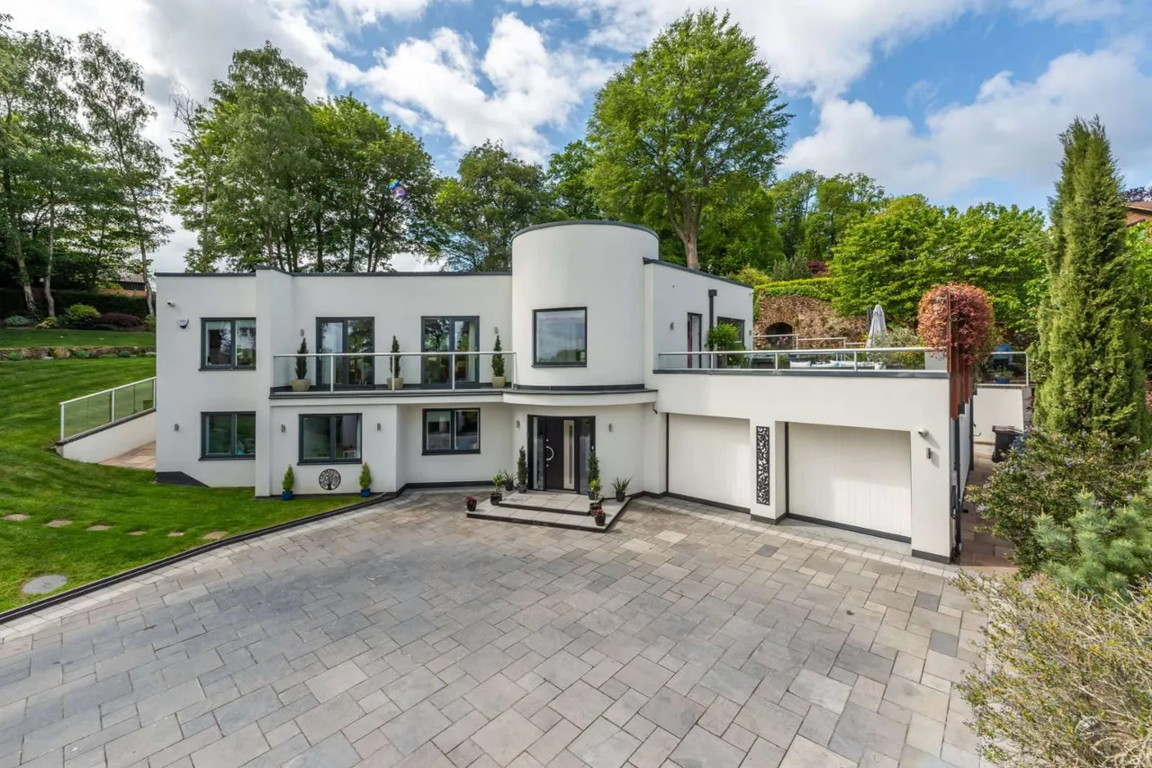 Broomfield Park, Westcott, RH4, photo 19