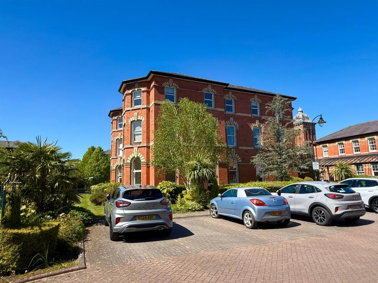 Pavilion Way, Macclesfield, SK10, photo 18