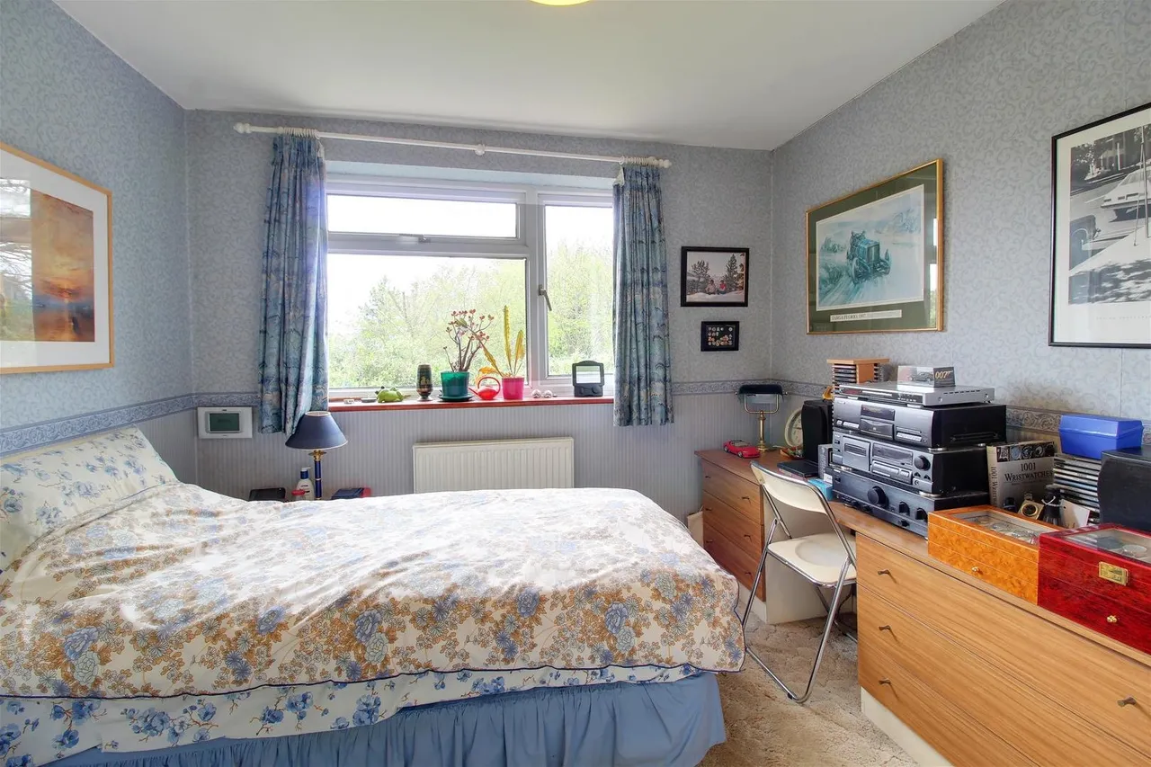 Westwood Close, Potters Bar EN6 1LH, photo 13
