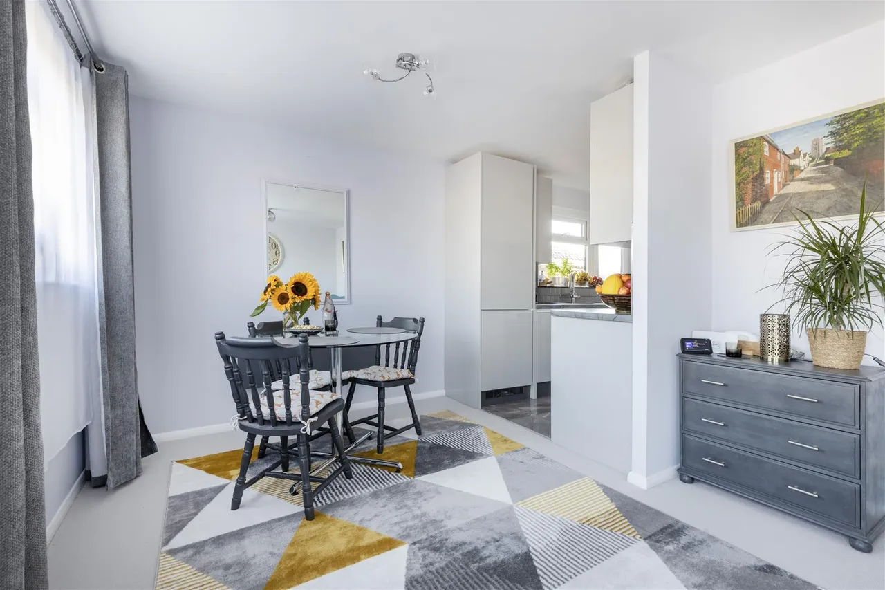 Barons Close, Halesworth, IP19, photo 6