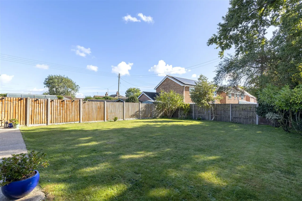 Barons Close, Halesworth, IP19, photo 14
