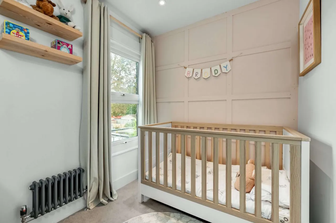Albany Road, Hersham, KT12, photo 17