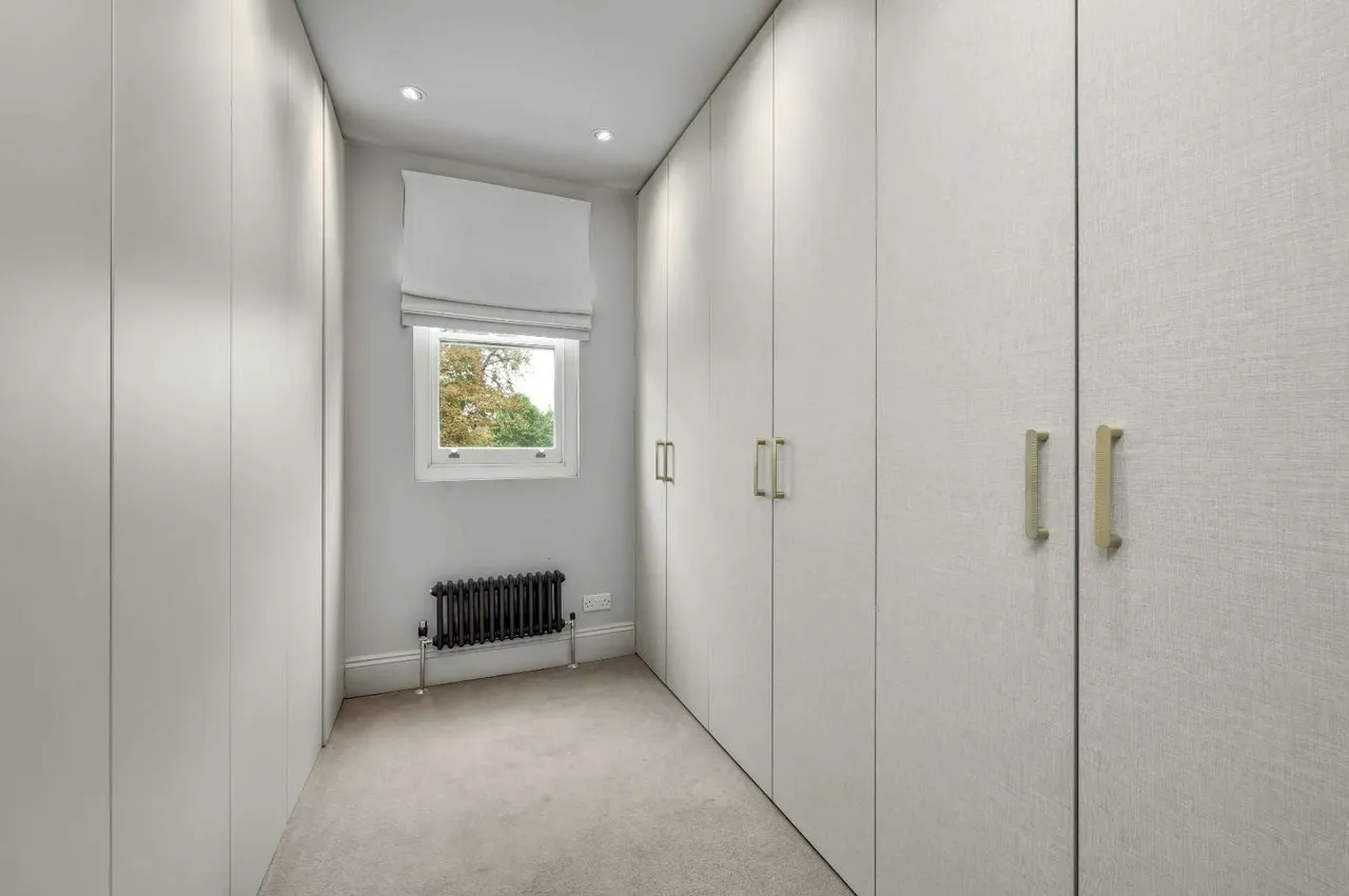 Albany Road, Hersham, KT12, photo 12
