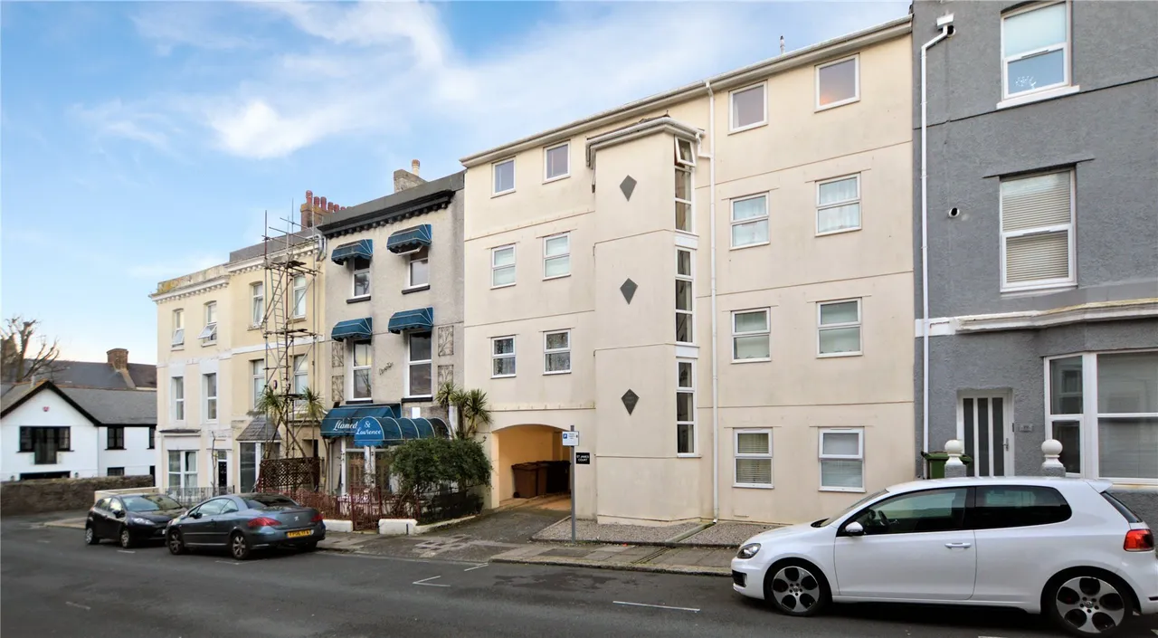 2 bed property for sale — St. James Court, St. James Place West, Plymouth, Devon, PL1