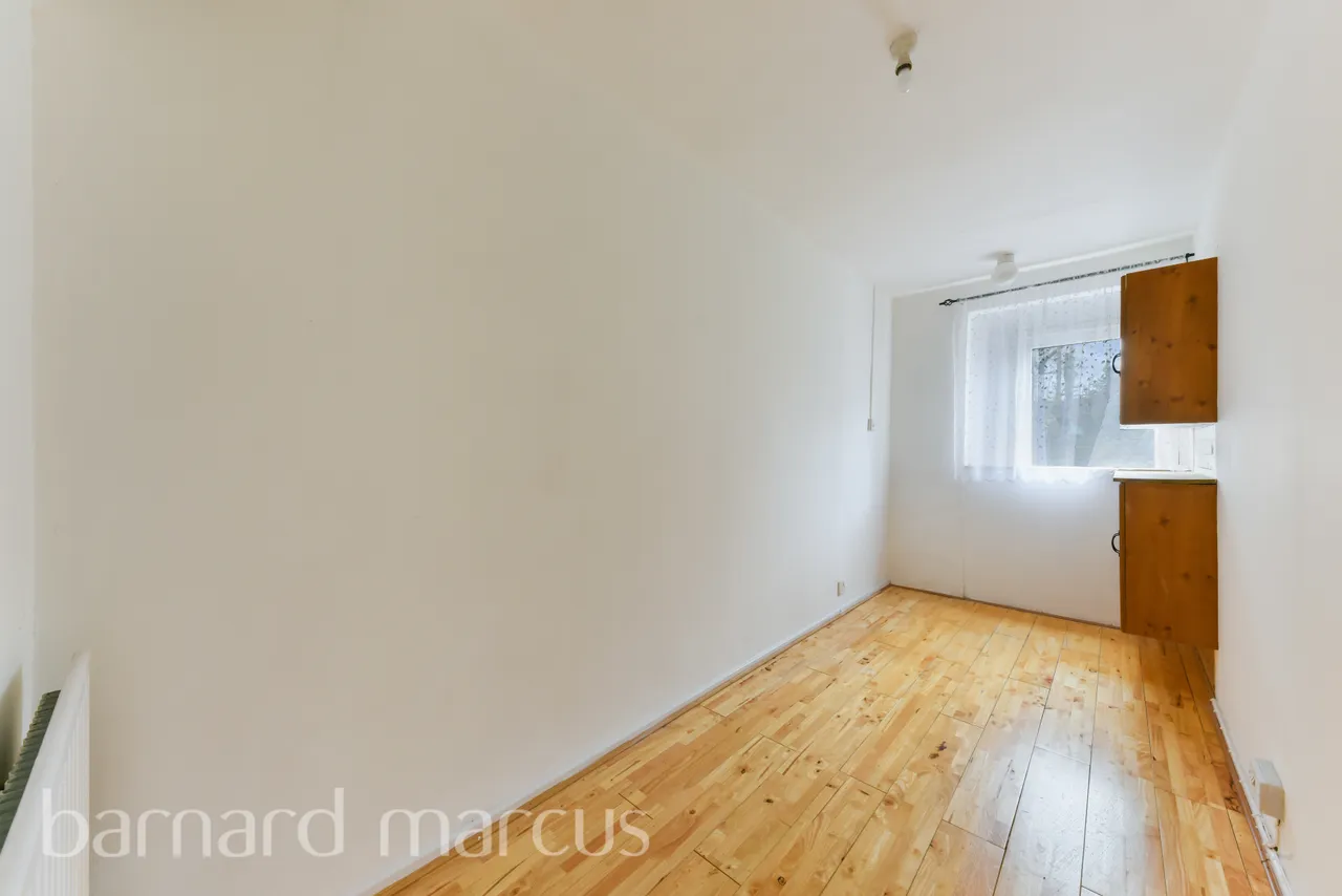 Clarence Crescent, LONDON, photo 8