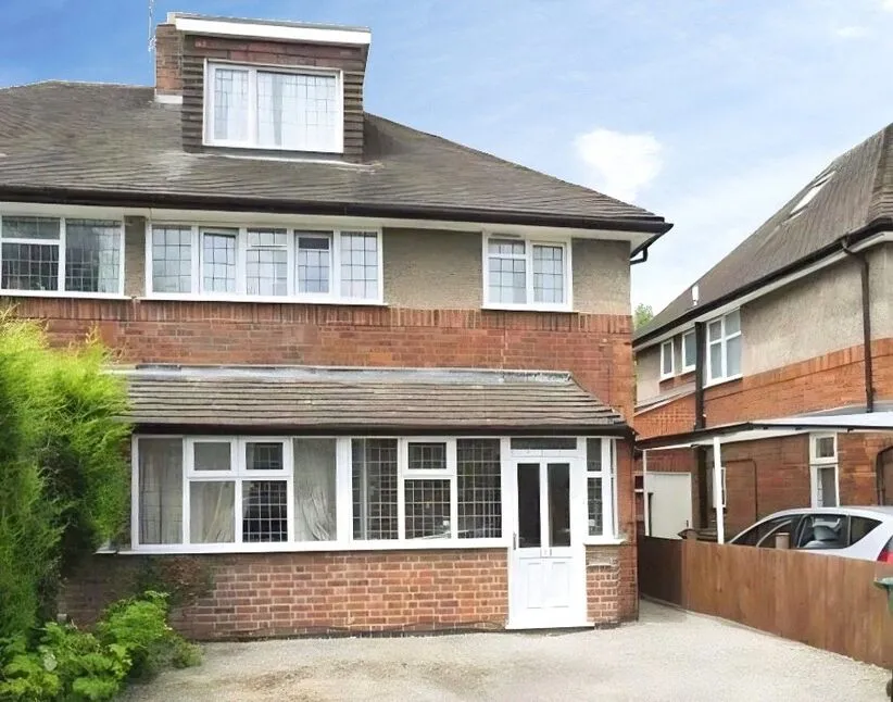 3 bed house to rent — Beacon Road, Loughborough, Leicestershire, LE11
