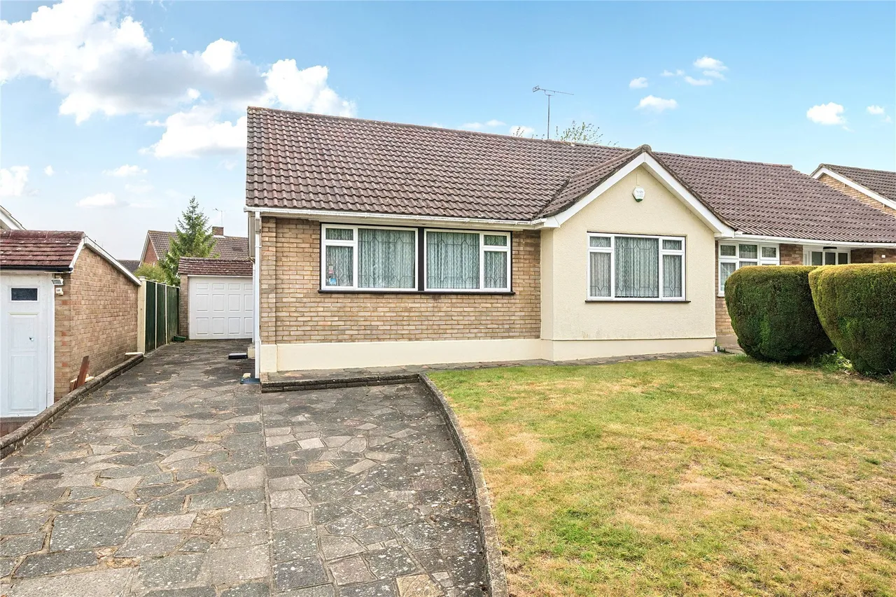 4 bed house for sale — Hilborough Way, Farnborough Village, Kent, BR6