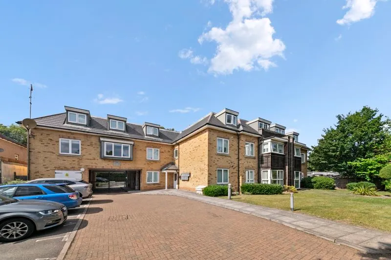 2 bed flat for sale, Hercies Road, Uxbridge, UB10