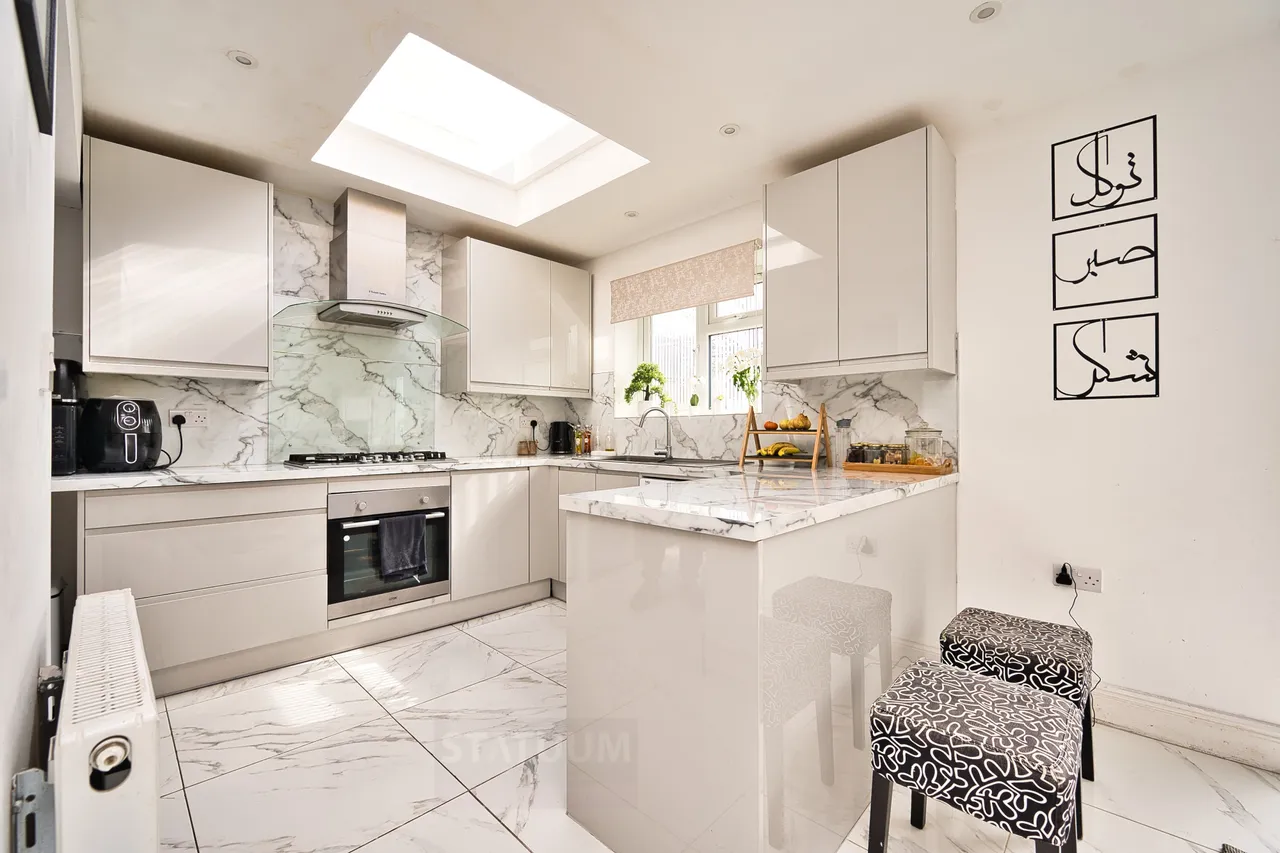 Lichfield Road, Goodmayes, RM8, photo 5