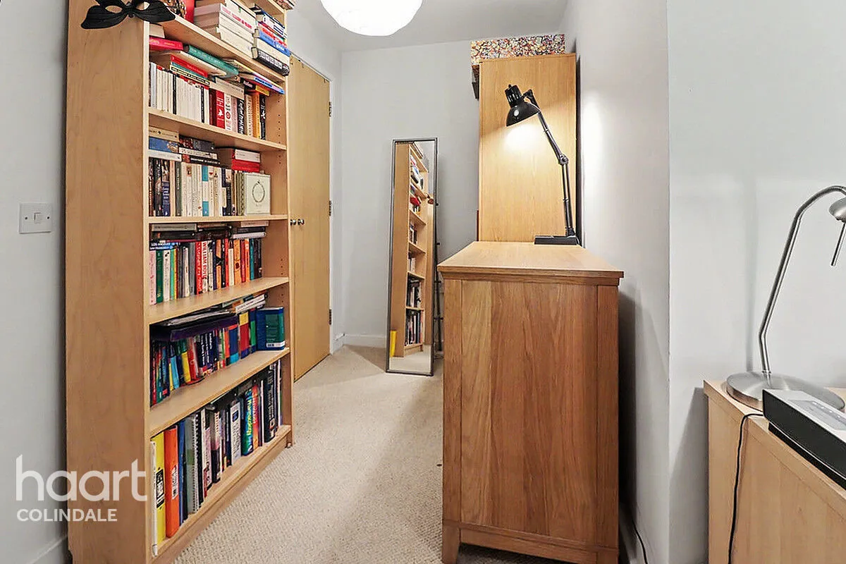 Lanacre Avenue, NW9, photo 8