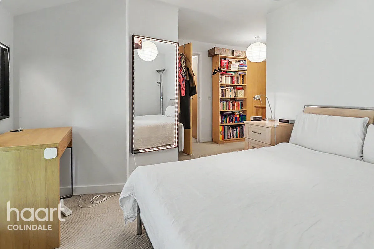 Lanacre Avenue, NW9, photo 9