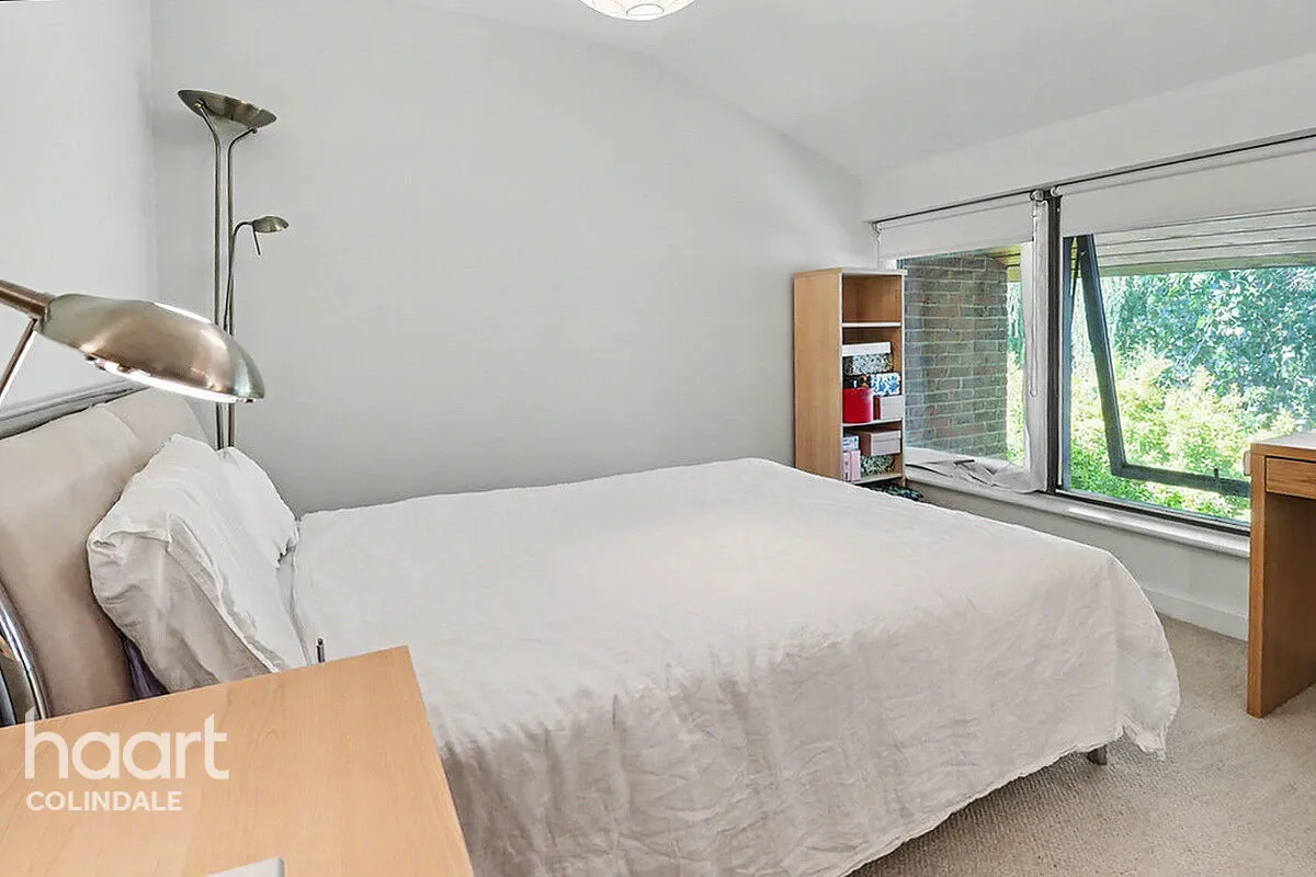 Lanacre Avenue, NW9, photo 7