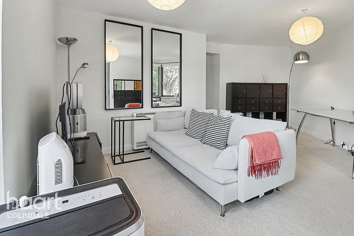 Lanacre Avenue, NW9, photo 6