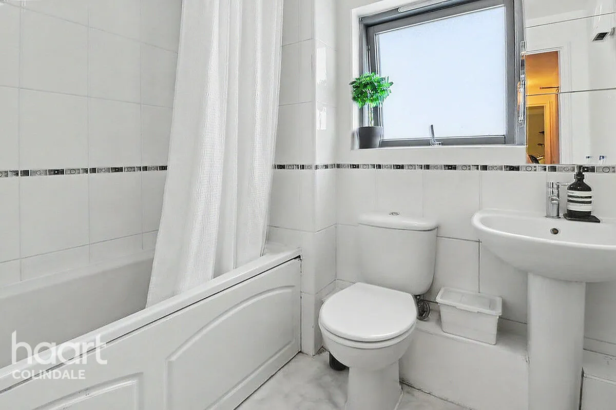Lanacre Avenue, NW9, photo 10