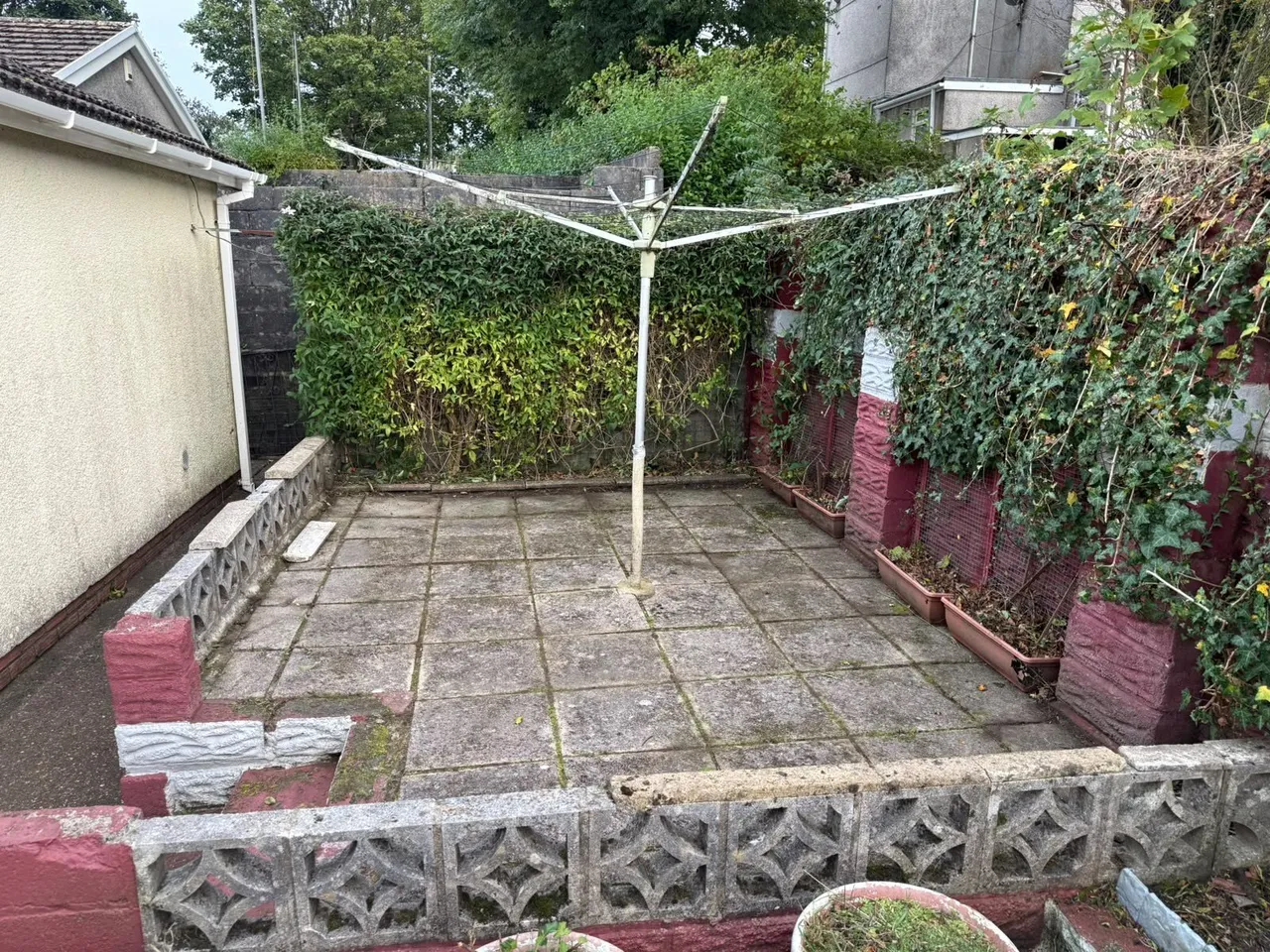 Heol Pen Tir Garw, Penlan, SA5, photo 19