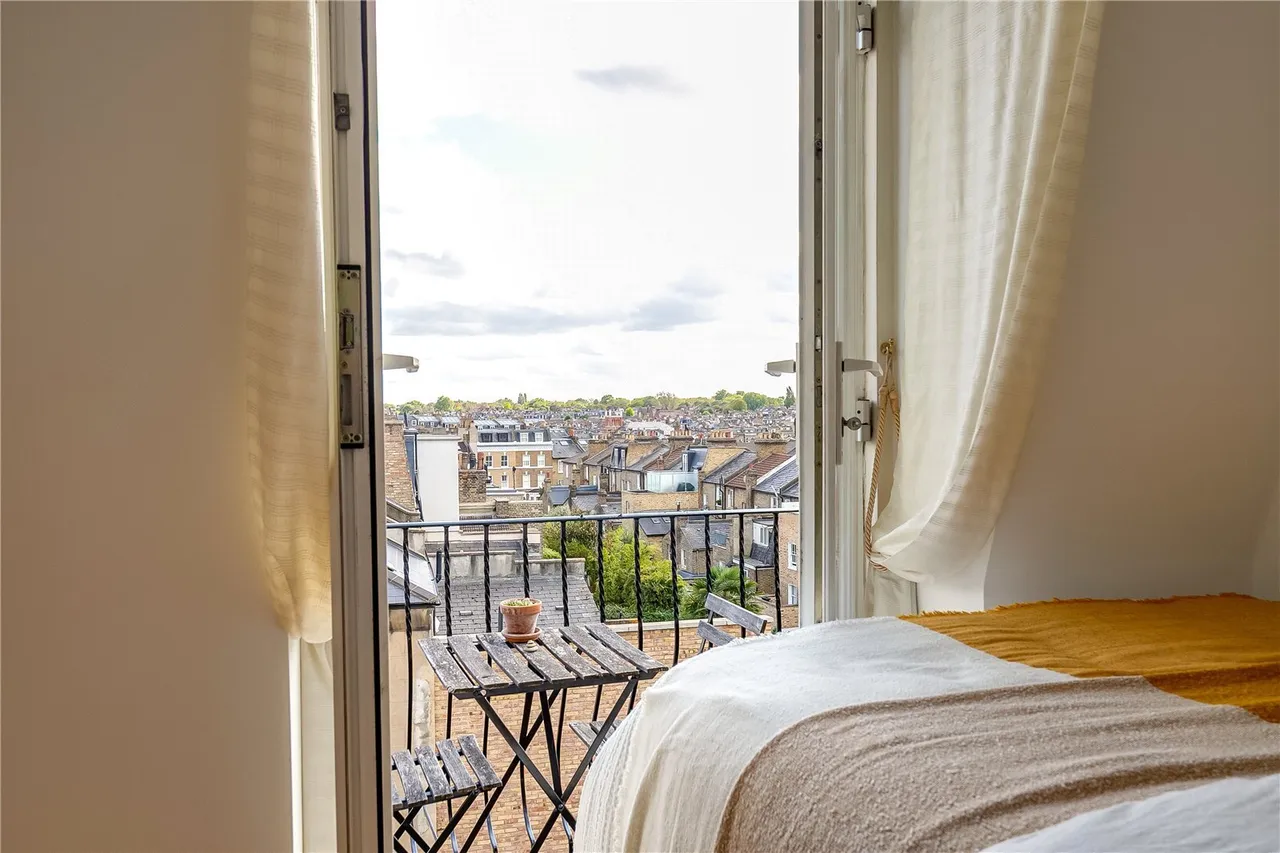 Battersea Rise, London, SW11, photo 9