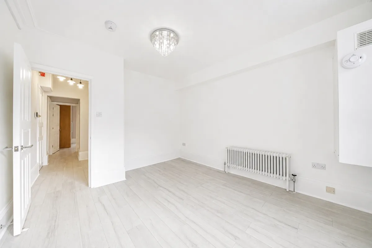 3 bed flat to rent — Princes Square London W2