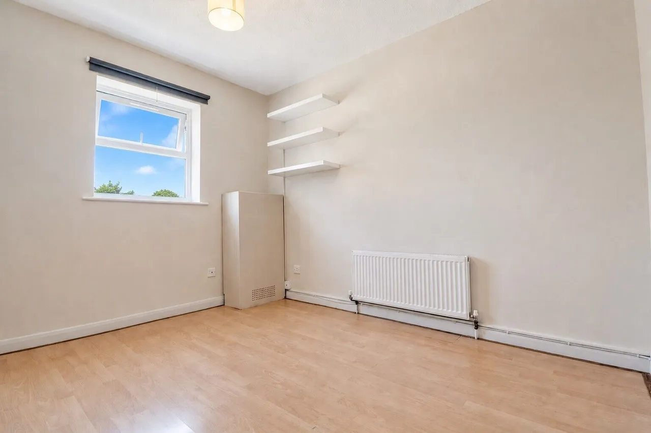 Saffron Road, High Wycombe, HP13, photo 5