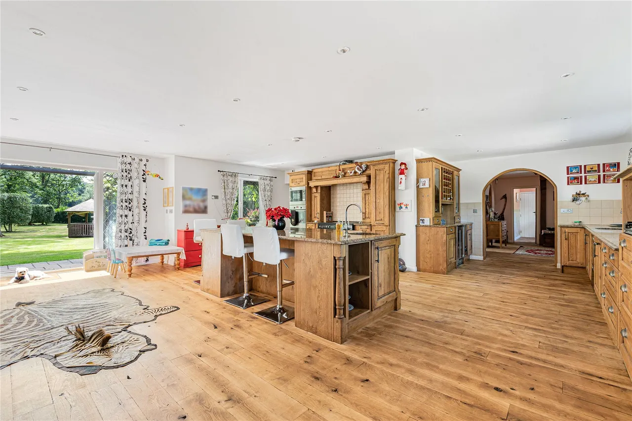 Crooksbury Road, Farnham, GU10, photo 4