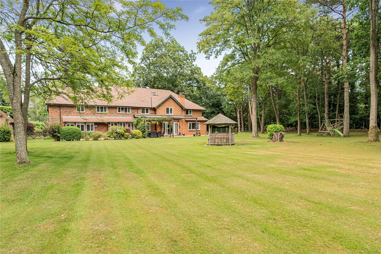 Crooksbury Road, Farnham, GU10, photo 7
