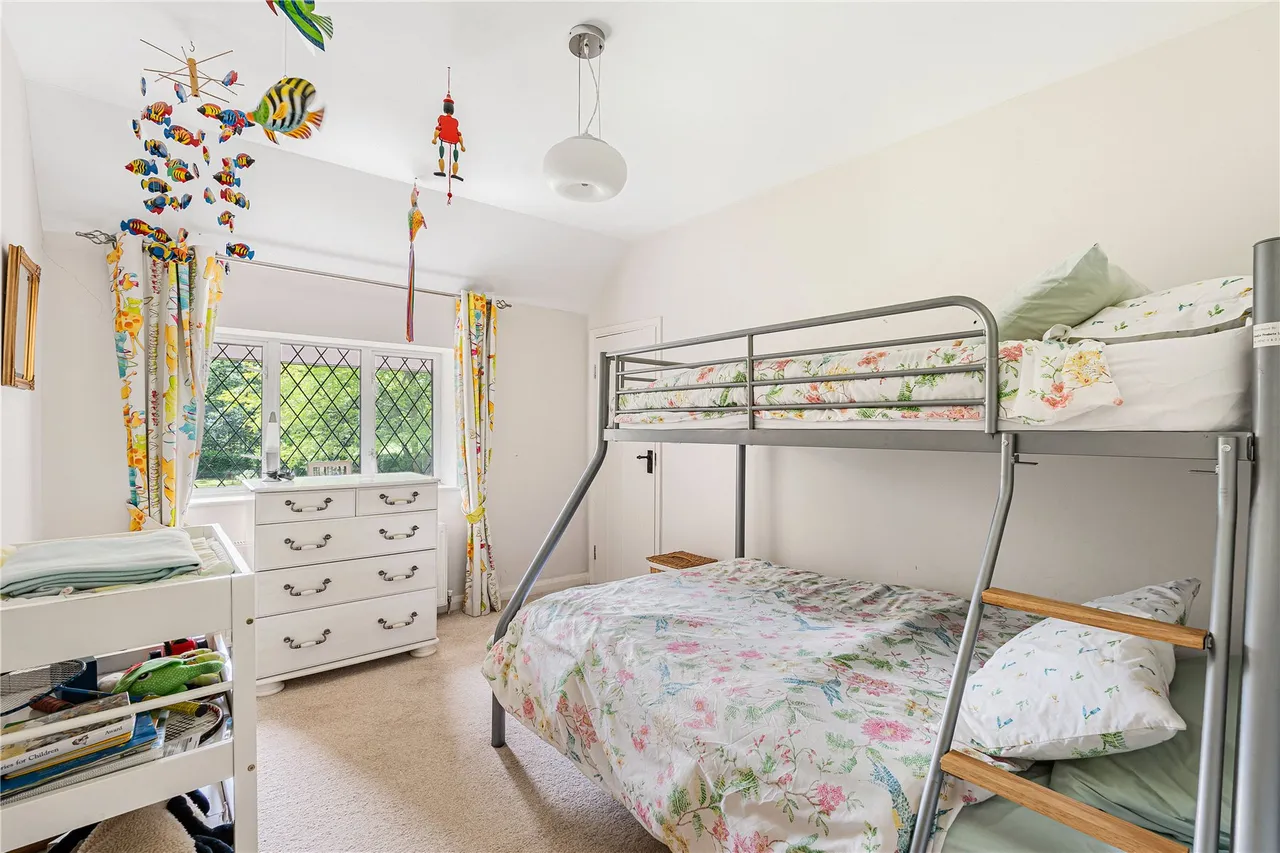Crooksbury Road, Farnham, GU10, photo 27