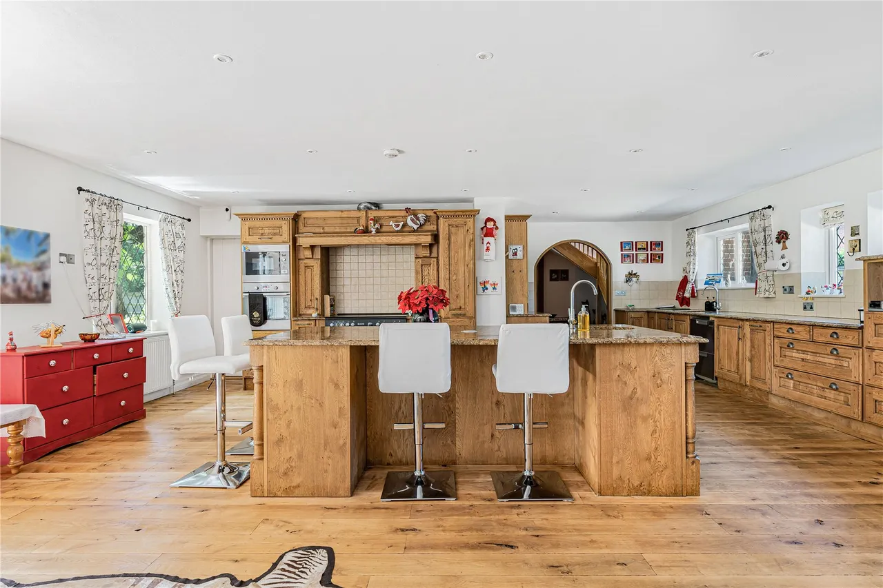 Crooksbury Road, Farnham, GU10, photo 36