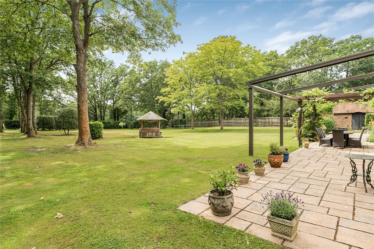 Crooksbury Road, Farnham, GU10, photo 15
