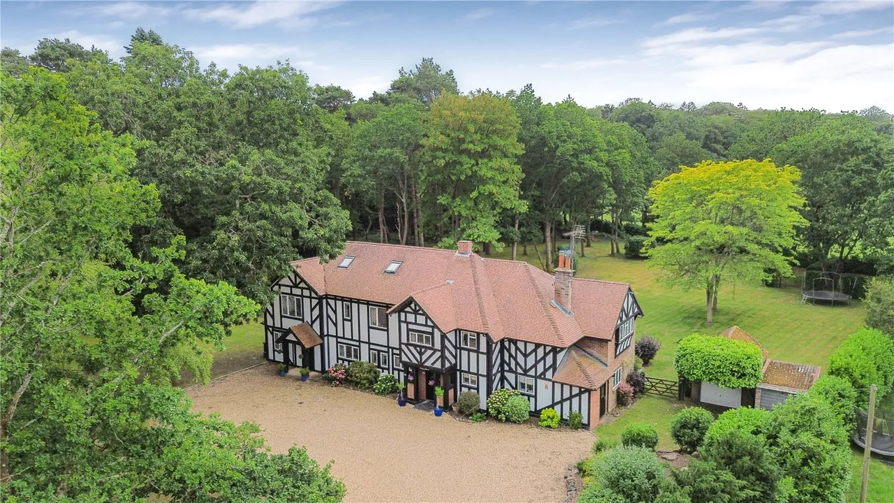 Crooksbury Road, Farnham, GU10, photo 39