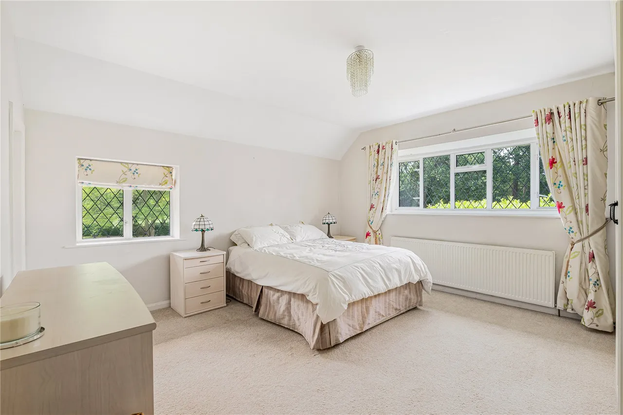 Crooksbury Road, Farnham, GU10, photo 23