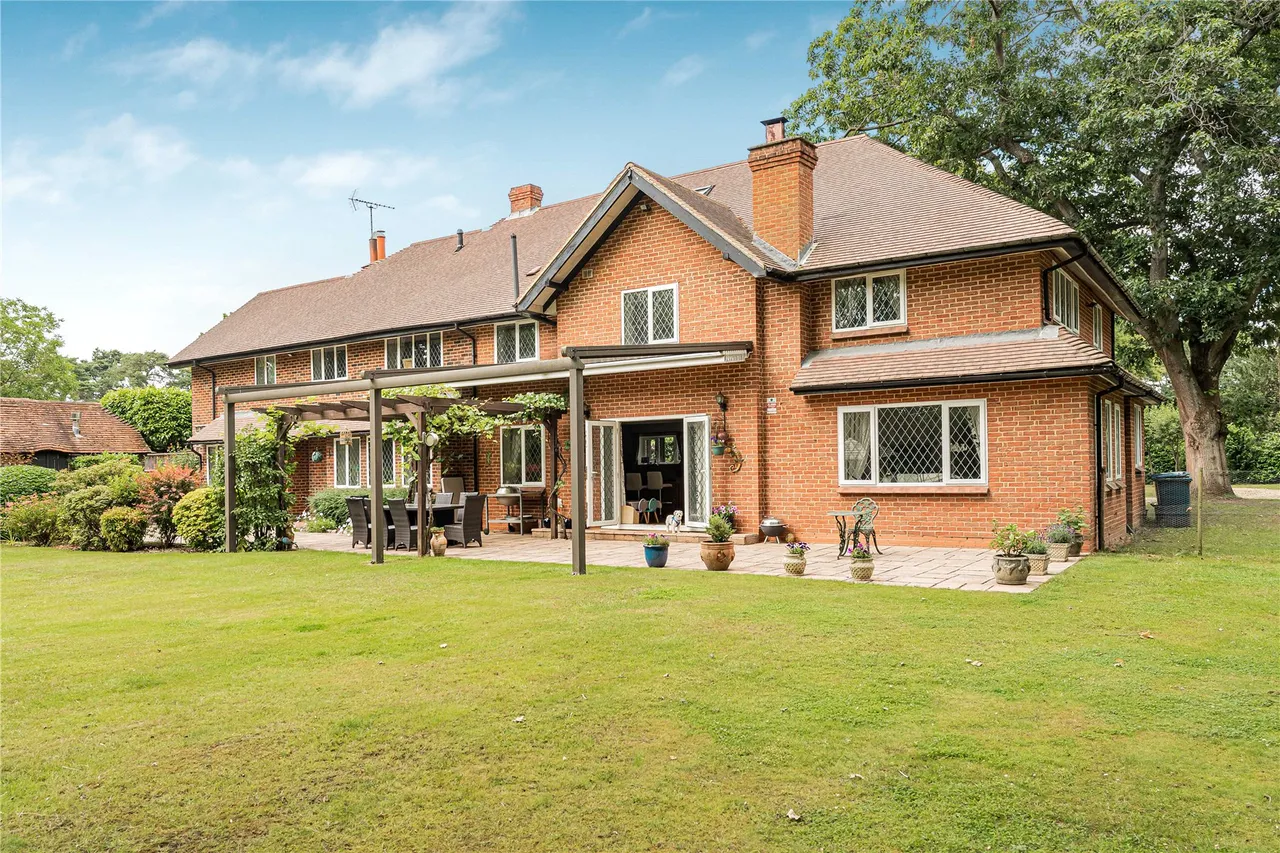 Crooksbury Road, Farnham, GU10, photo 32
