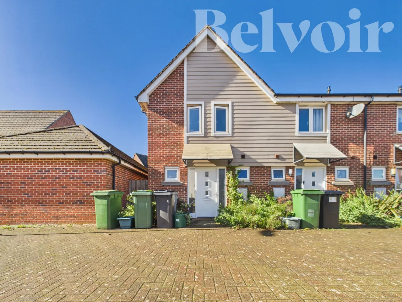 3 bed house to rent, Cleeve Road, Marnel Park, RG24