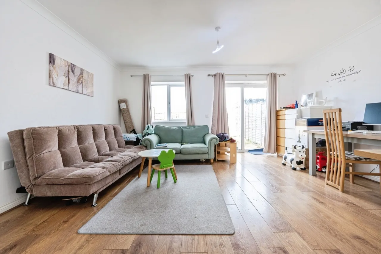 Kempston Road, Bedford, Bedfordshire, MK42, photo 2
